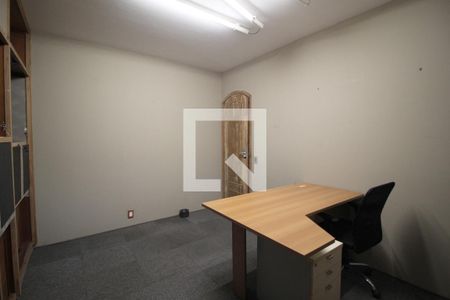 Casa para alugar com 341m², 4 quartos e 4 vagasSuíte 3