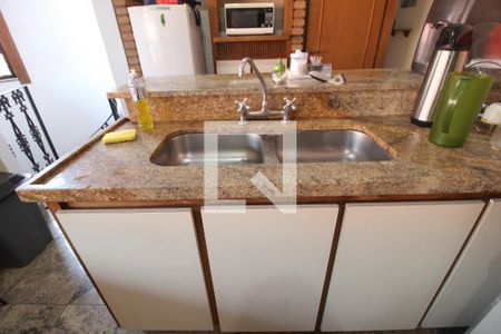 Casa para alugar com 341m², 4 quartos e 4 vagasCozinha