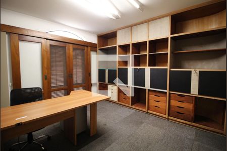 Casa para alugar com 341m², 4 quartos e 4 vagasSuíte 3