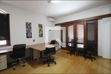 Casa para alugar com 341m², 4 quartos e 4 vagasSuíte 1