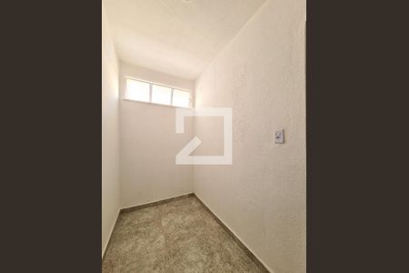 Apartamento para alugar com 70m², 3 quartos e sem vagaQuarto de Serviço