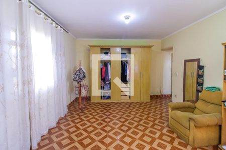 Casa à venda com 173m², 3 quartos e 2 vagasSuite