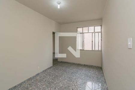 Sala de apartamento para alugar com 2 quartos, 65m² em Olaria, Rio de Janeiro