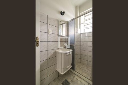 Apartamento para alugar com 65m², 2 quartos e sem vagaBanheiro