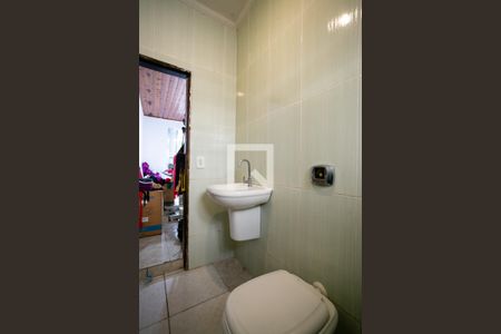 Casa à venda com 144m², 3 quartos e 1 vaga Casa à venda com 144m², 3 quartos e 1 vagaBanheiro da Suíte 2