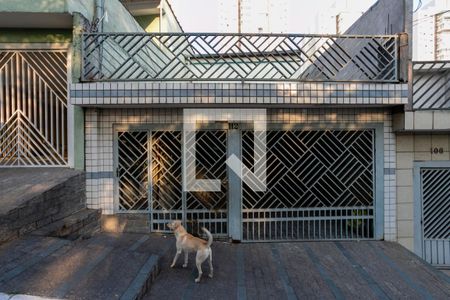 Casa à venda com 144m², 3 quartos e 1 vaga Casa à venda com 144m², 3 quartos e 1 vagaFachada