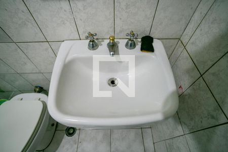 Casa à venda com 144m², 3 quartos e 1 vaga Casa à venda com 144m², 3 quartos e 1 vagaBanheiro