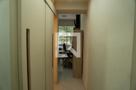Corredor de kitnet/studio à venda com 1 quarto, 35m² em Centro, Rio de Janeiro