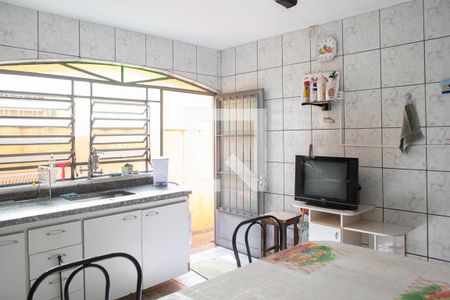 Casa à venda com 250m², 3 quartos e 3 vagasCozinha