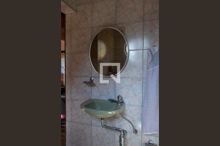 Casa à venda com 250m², 3 quartos e 3 vagasBanheiro quarto 2