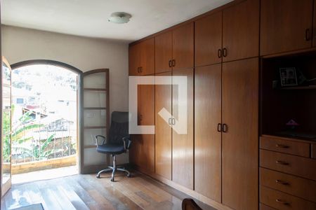 Casa à venda com 250m², 3 quartos e 3 vagasQuarto 1 suite