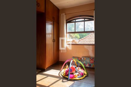 Casa à venda com 250m², 3 quartos e 3 vagasQuarto 2 suite