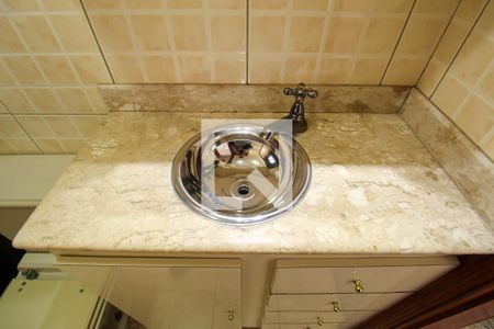 Apartamento à venda com 55m², 2 quartos e 1 vaga Apartamento à venda com 55m², 2 quartos e 1 vagaBanheiro