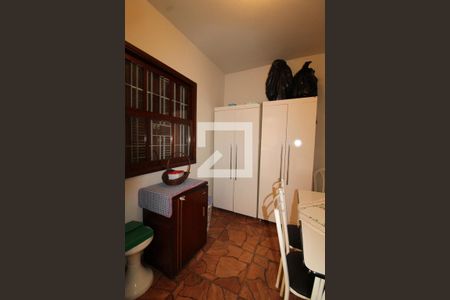 Casa à venda com 200m², 3 quartos e 2 vagasQuarto de Serviço