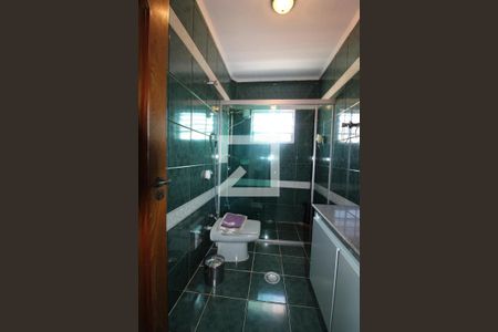 Casa à venda com 200m², 3 quartos e 2 vagasBanheiro 2