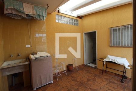 Casa à venda com 200m², 3 quartos e 2 vagasÁrea de Serviço