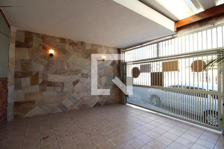 Casa à venda com 200m², 3 quartos e 2 vagasGaragem 