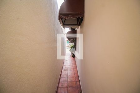 Casa à venda com 109m², 2 quartos e 3 vagasCorredor