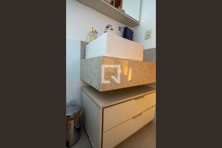 Apartamento para alugar com 67m², 2 quartos e 1 vaga Apartamento para alugar com 67m², 2 quartos e 1 vagaBanheiro da Suíte