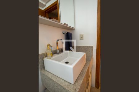 Apartamento para alugar com 67m², 2 quartos e 1 vaga Apartamento para alugar com 67m², 2 quartos e 1 vagaBanheiro da Suíte