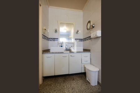 Casa à venda com 160m², 3 quartos e 3 vagasSuíte