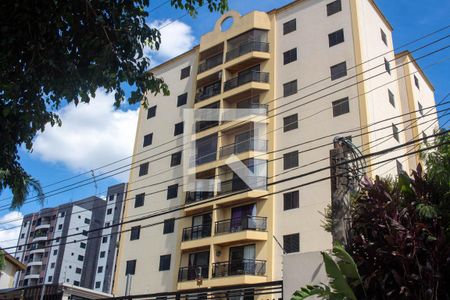 Apartamento para alugar com 75m², 3 quartos e 2 vagasFacha