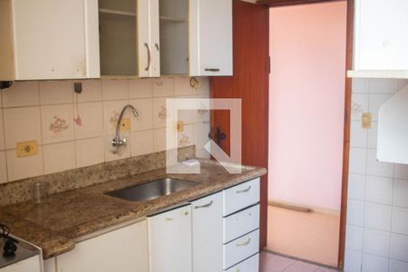 Cozinha 3 de apartamento à venda com 3 quartos, 75m² em Vila Sonia, São Paulo