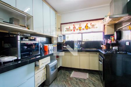 Apartamento à venda com 136m², 4 quartos e 3 vagasCozinha