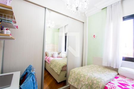 Apartamento à venda com 136m², 4 quartos e 3 vagasQuarto 3