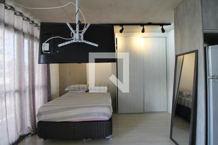 Sala/Quarto de kitnet/studio para alugar com 1 quarto, 35m² em Santo Amaro, São Paulo