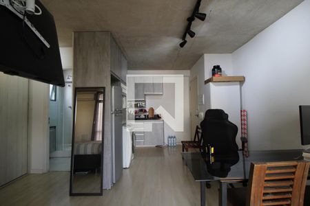 Sala/Cozinha de kitnet/studio para alugar com 1 quarto, 35m² em Santo Amaro, São Paulo