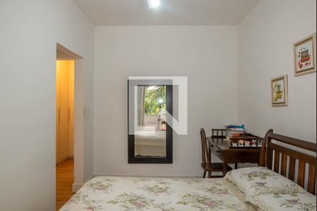 Casa à venda com 1300m², 4 quartos e 8 vagas Casa à venda com 1300m², 4 quartos e 8 vagasSuíte