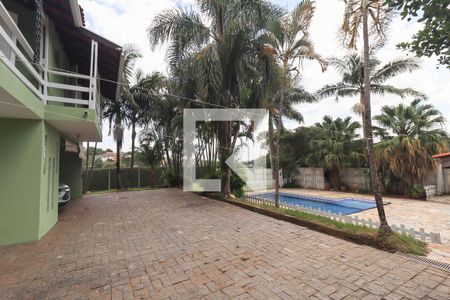 Casa à venda com 1300m², 4 quartos e 8 vagas Casa à venda com 1300m², 4 quartos e 8 vagasÁrea comum