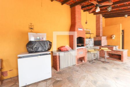 Casa à venda com 1300m², 4 quartos e 8 vagas Casa à venda com 1300m², 4 quartos e 8 vagasÁrea comum