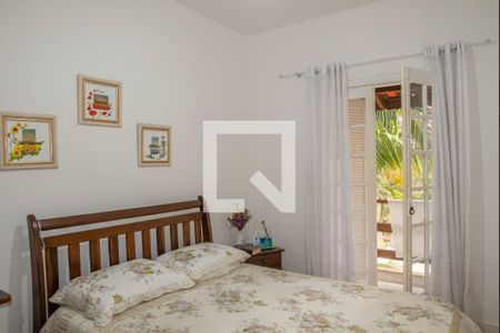 Casa à venda com 1300m², 4 quartos e 8 vagas Casa à venda com 1300m², 4 quartos e 8 vagasSuíte