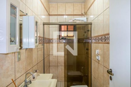 Casa à venda com 1300m², 4 quartos e 8 vagas Casa à venda com 1300m², 4 quartos e 8 vagasBanheiro Social