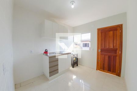 Sala e cozinha de apartamento para alugar com 1 quarto, 25m² em Ingleses do Rio Vermelho, Florianópolis