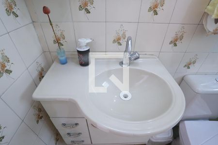 Casa à venda com 125m², 3 quartos e 2 vagasBanheiro Social