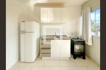 Sala/Cozinha de apartamento para alugar com 1 quarto, 25m² em Ingleses do Rio Vermelho, Florianópolis