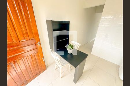 Sala/Cozinha de apartamento para alugar com 1 quarto, 25m² em Ingleses do Rio Vermelho, Florianópolis