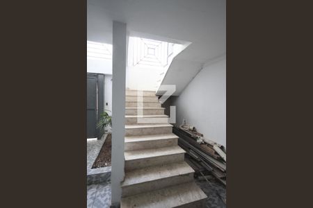 Studio para alugar com 35m², 1 quarto e 1 vagaEscada