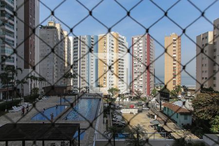 Vista de apartamento para alugar com 3 quartos, 132m² em Itararé, Santos