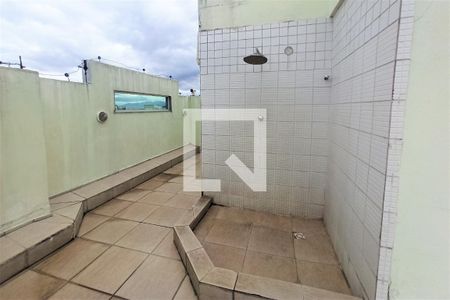 Apartamento à venda com 62m², 2 quartos e 1 vagaChuveiro