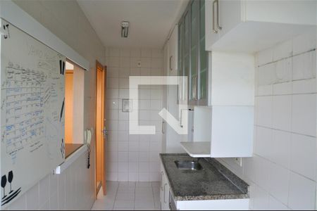 Apartamento à venda com 62m², 2 quartos e 1 vagaCozinha