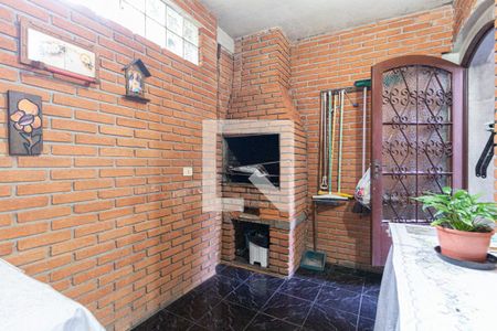 Casa à venda com 148m², 4 quartos e 2 vagas Casa à venda com 148m², 4 quartos e 2 vagasChurrasqueira