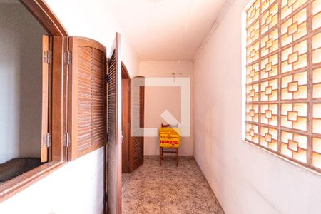 Casa à venda com 148m², 4 quartos e 2 vagas Casa à venda com 148m², 4 quartos e 2 vagasVaranda