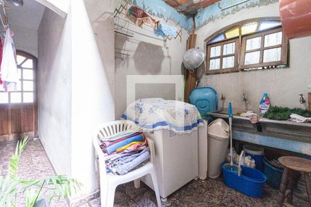 Casa à venda com 148m², 4 quartos e 2 vagas Casa à venda com 148m², 4 quartos e 2 vagasÁrea de serviço