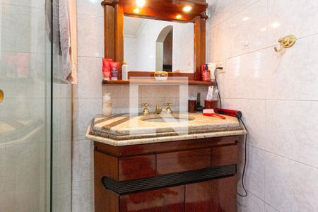 Casa à venda com 148m², 4 quartos e 2 vagas Casa à venda com 148m², 4 quartos e 2 vagasBanheiro da suíte