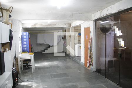 Casa à venda com 304m², 3 quartos e 3 vagasSalão de Festas