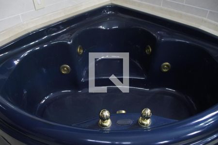 Casa à venda com 304m², 3 quartos e 3 vagasBanheiro da Suíte